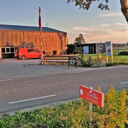 Hotelhuisje #a Holiday home *