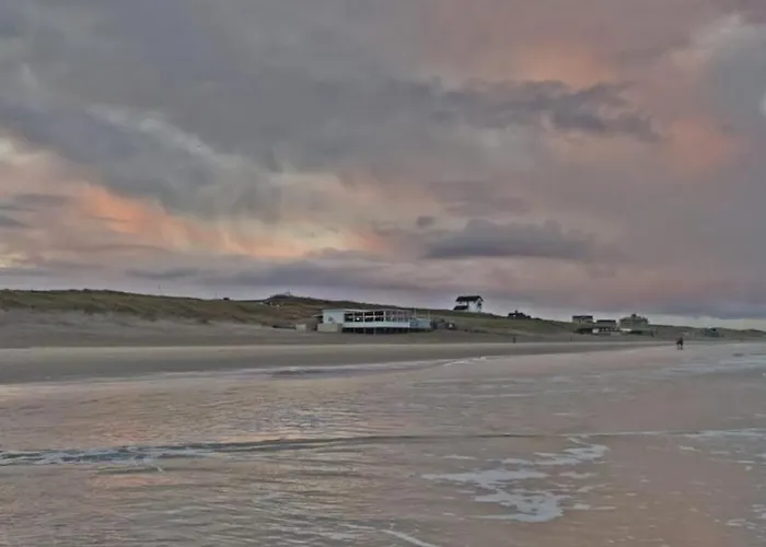 Hotelhuisje #a * Warmenhuizen