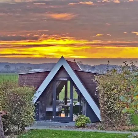 Hotelhuisje #a Casa vacanze Warmenhuizen