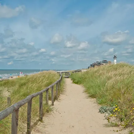 Hotelhuisje #a Сasa de vacaciones Warmenhuizen