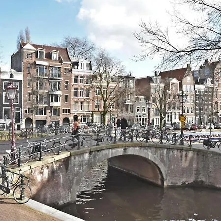 Hotelhuisje #a * Warmenhuizen